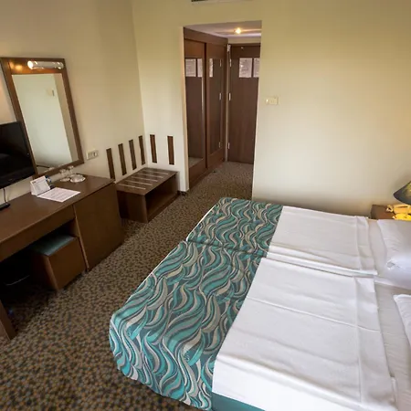 Dosi Hotell