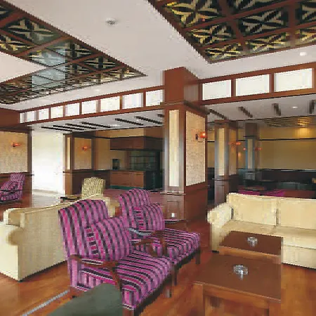Dosi Hotell 4*